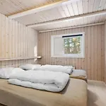 Ellynor - 600m From The Sea By Interhome
