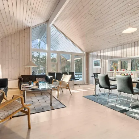 Holiday home Ellynor - 600m From The Sea In Bornholm By Interhome *