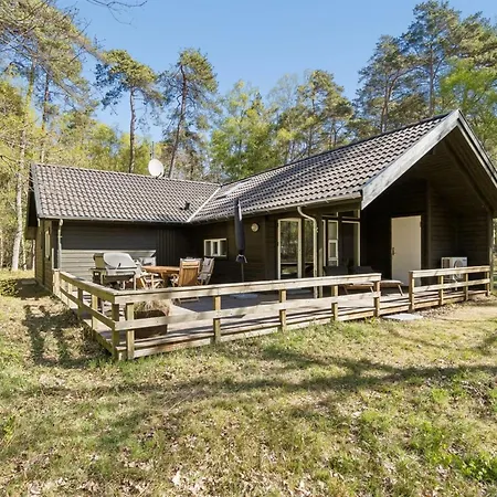 Ellynor - 600m From The Sea By Interhome Neksø