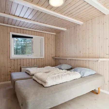 Ellynor - 600m From The Sea By Interhome Neksø
